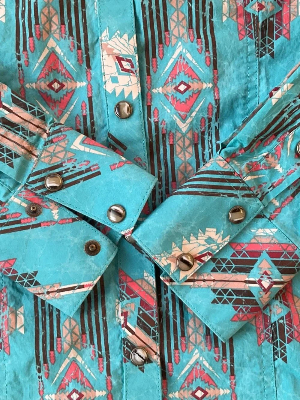 SALE‼️ ROCK&ROLL COWGIRL WOMENS SOUTHWEST AZTEC FITTED PEARL SNAP BLOUSE SMALL - Picture 3 of 10